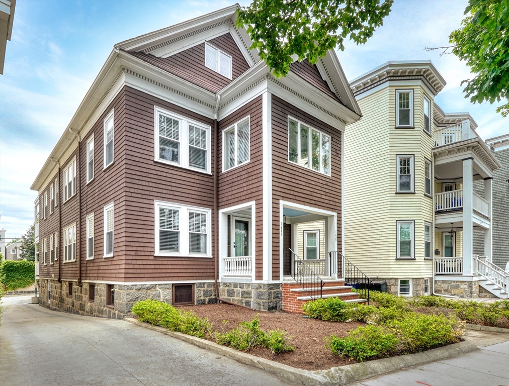 4 bed, 2 bath apartment for rent at 1632 Columbia Rd Unit 2, South Boston — photo 25 of 26