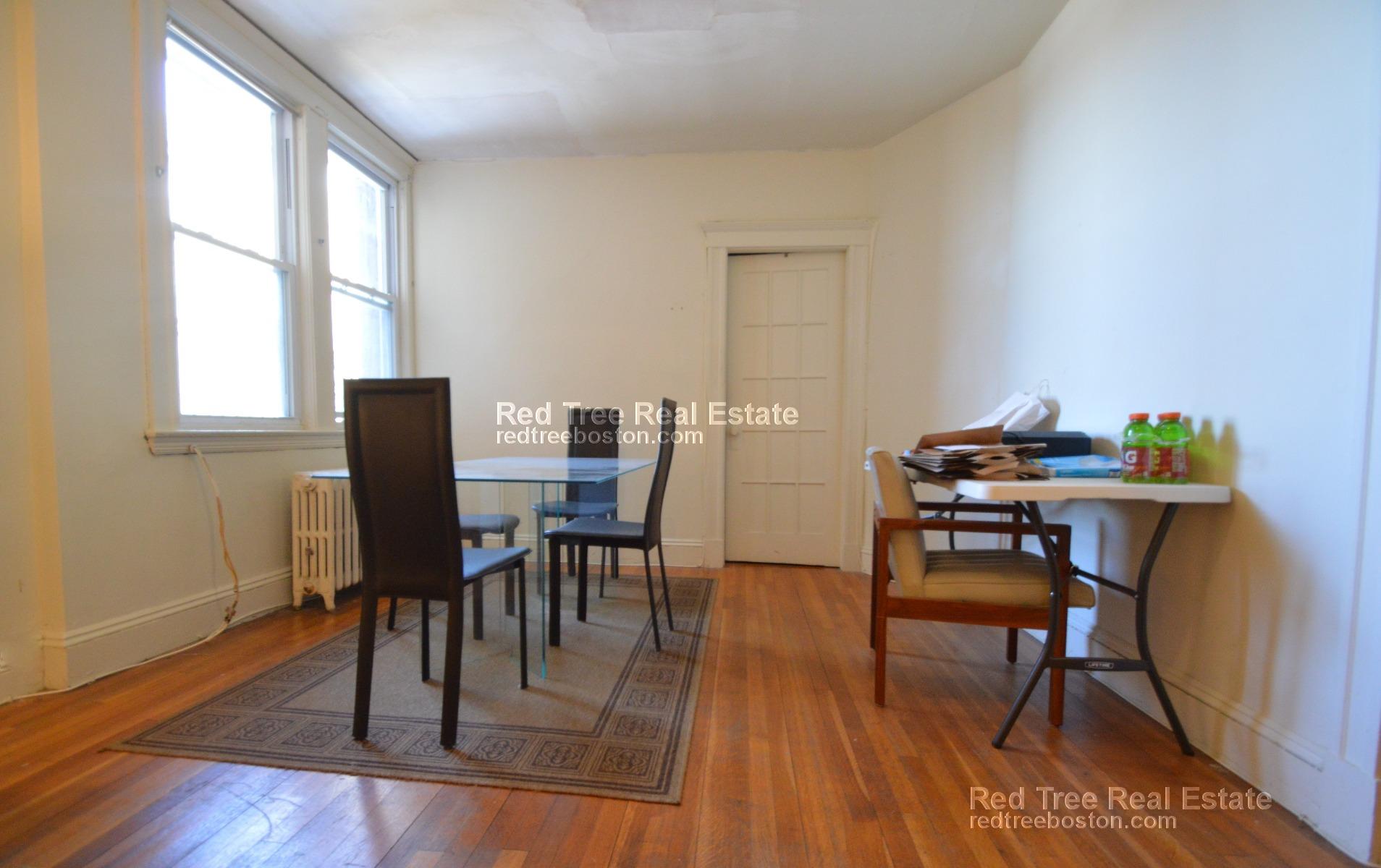 2 bed, 1 bath apartment for rent at 1634 Commonwealth Ave Unit 16, Brighton — photo 2 of 11
