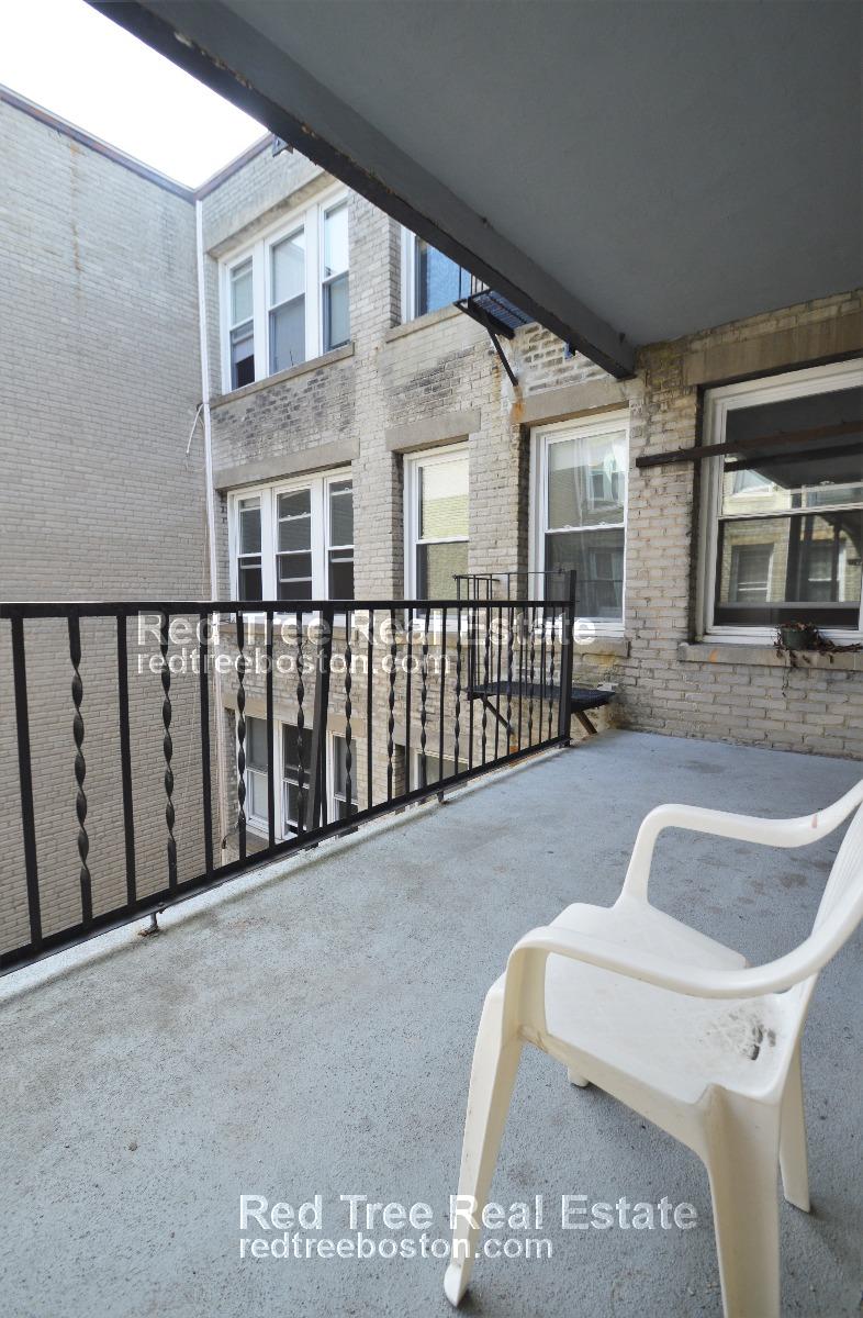 2 bed, 1 bath apartment for rent at 1634 Commonwealth Ave Unit 16, Brighton — photo 9 of 11