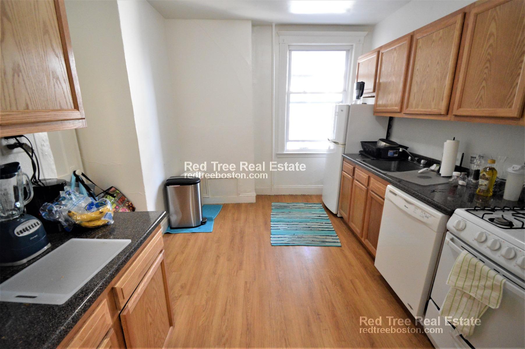 2 bed, 1 bath apartment for rent at 1634 Commonwealth Ave Unit 16, Brighton — photo 8 of 11