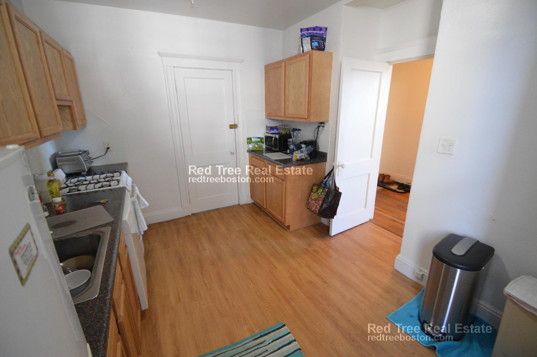 2 bed, 1 bath apartment for rent at 1634 Commonwealth Ave Unit 16, Brighton — photo 7 of 11