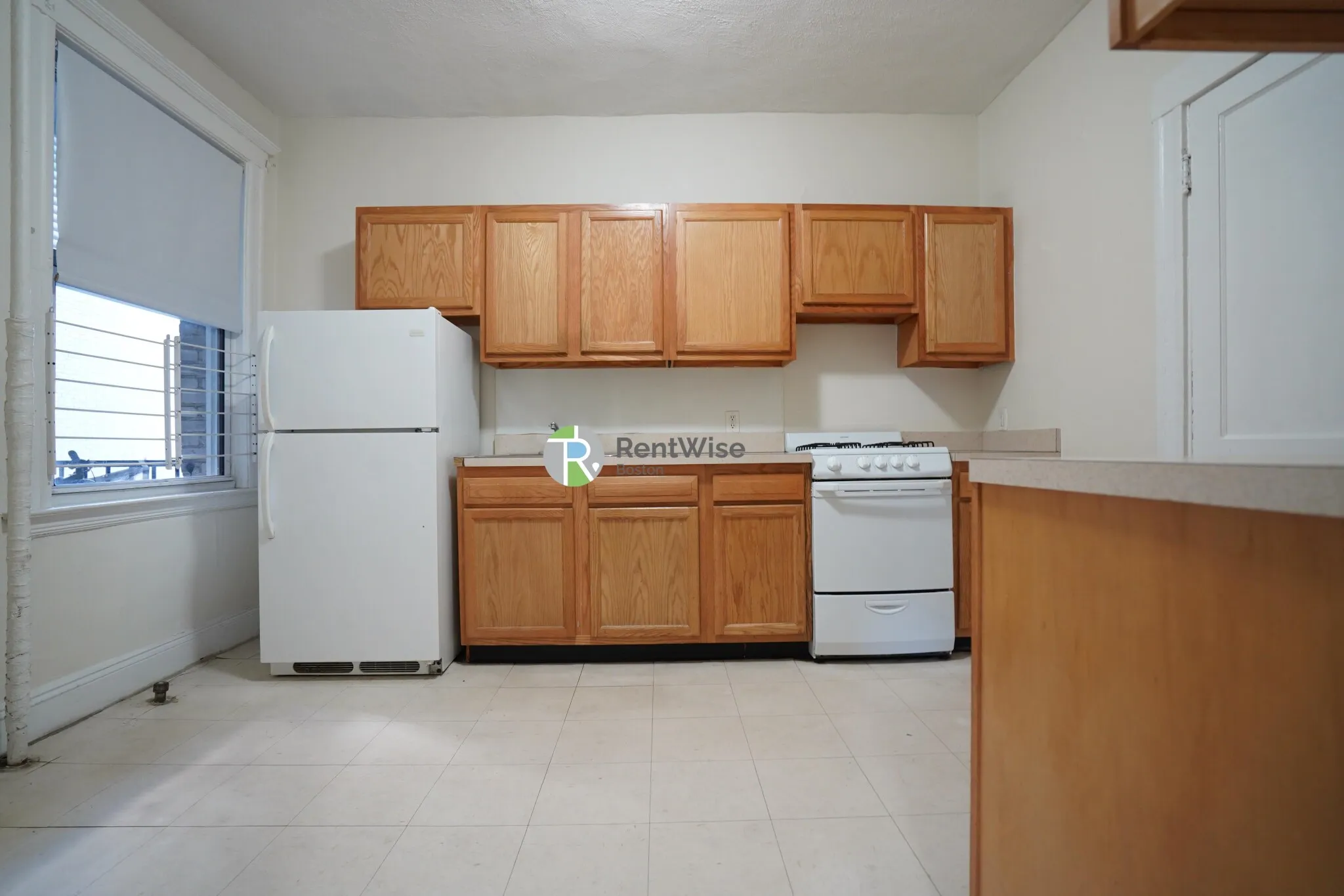 2 bed, 1 bath apartment for rent at 1634 Commonwealth Ave Unit 4, Brighton — photo 6 of 17