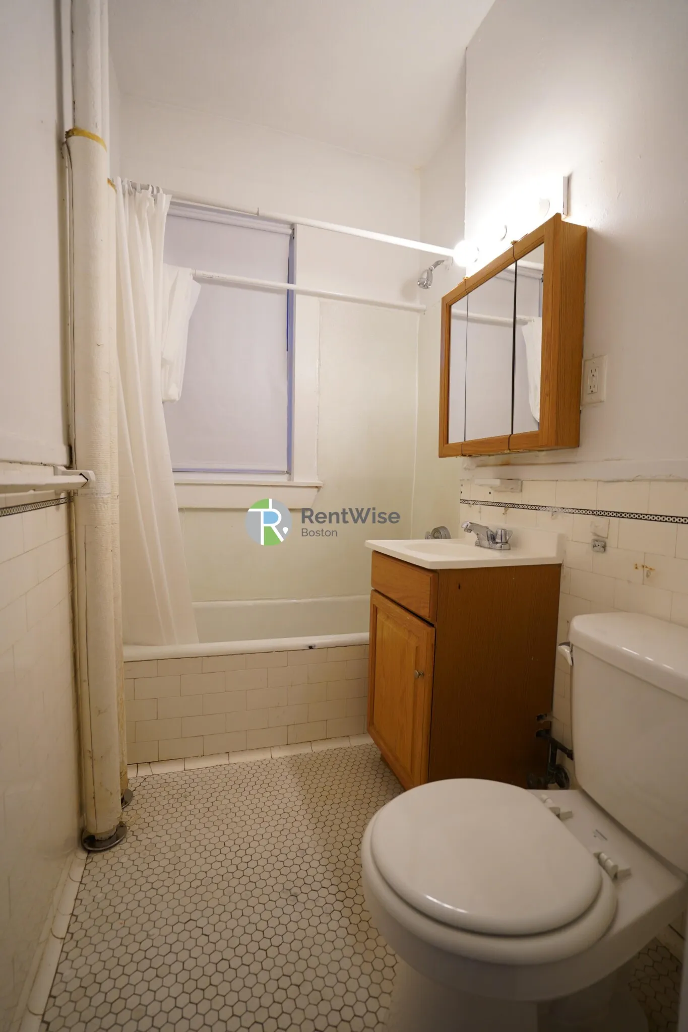 2 bed, 1 bath apartment for rent at 1634 Commonwealth Ave Unit 4, Brighton — photo 13 of 17