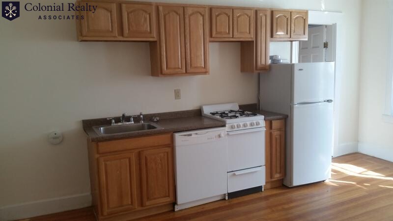 2 bed, 1 bath apartment for rent at 1635 Commonwealth Ave Unit 75, Brighton — photo 5 of 8