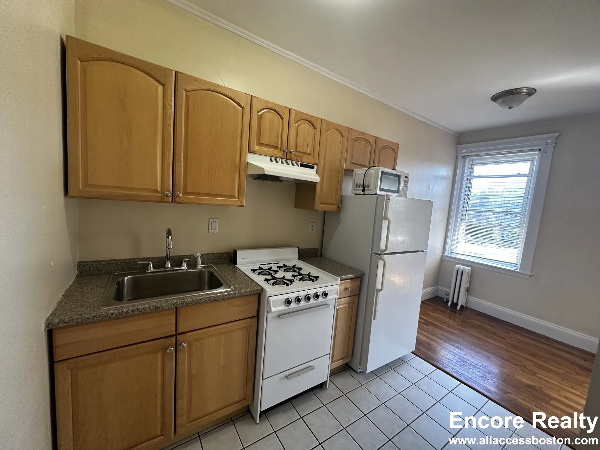 Studio bed, 1 bath apartment for rent at 1637 Commonwealth Ave Unit 1637-7, Brighton — photo 5 of 7