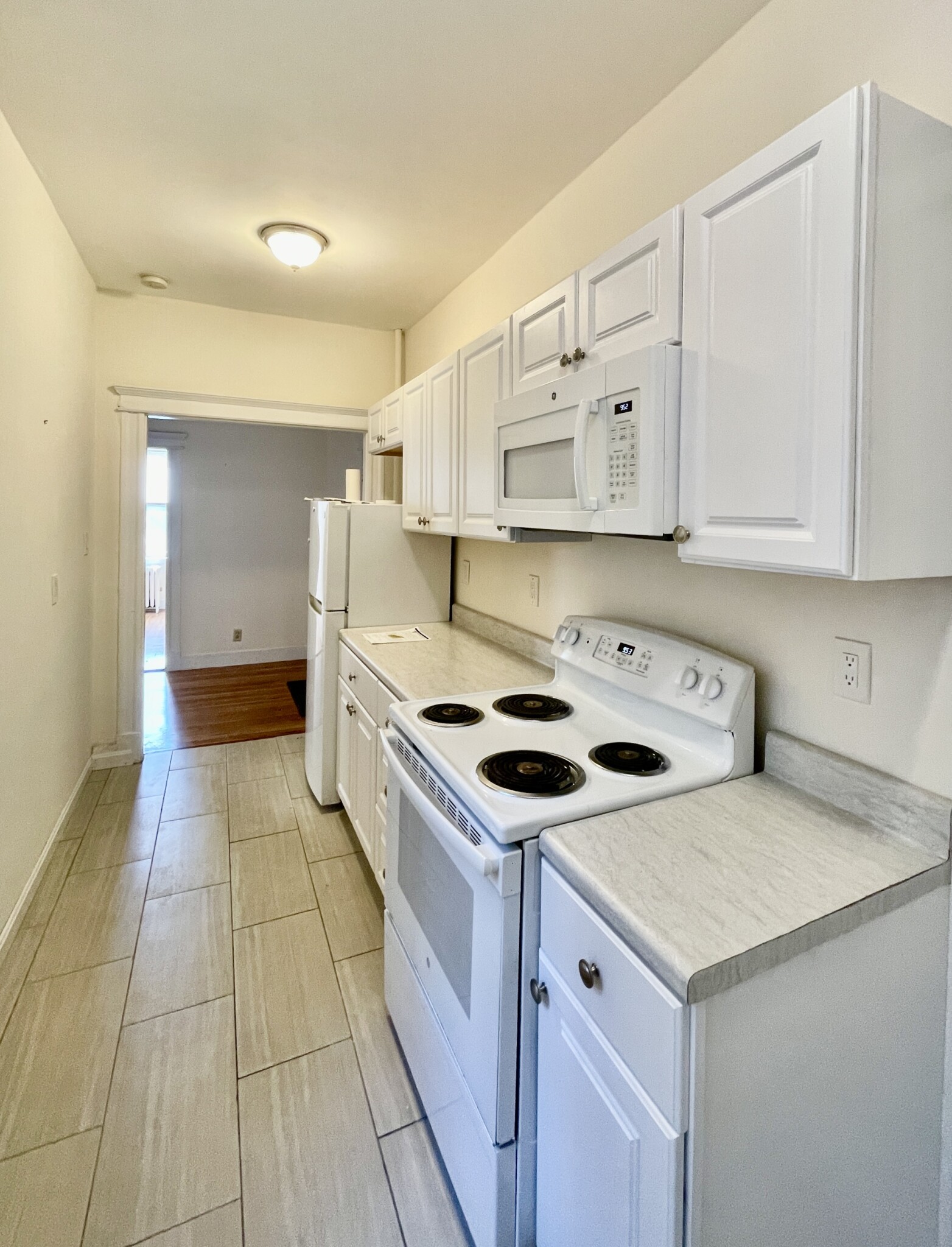 2 bed, 1 bath apartment for rent at 1637 Commonwealth Ave Unit 2, Brighton — photo 21 of 26