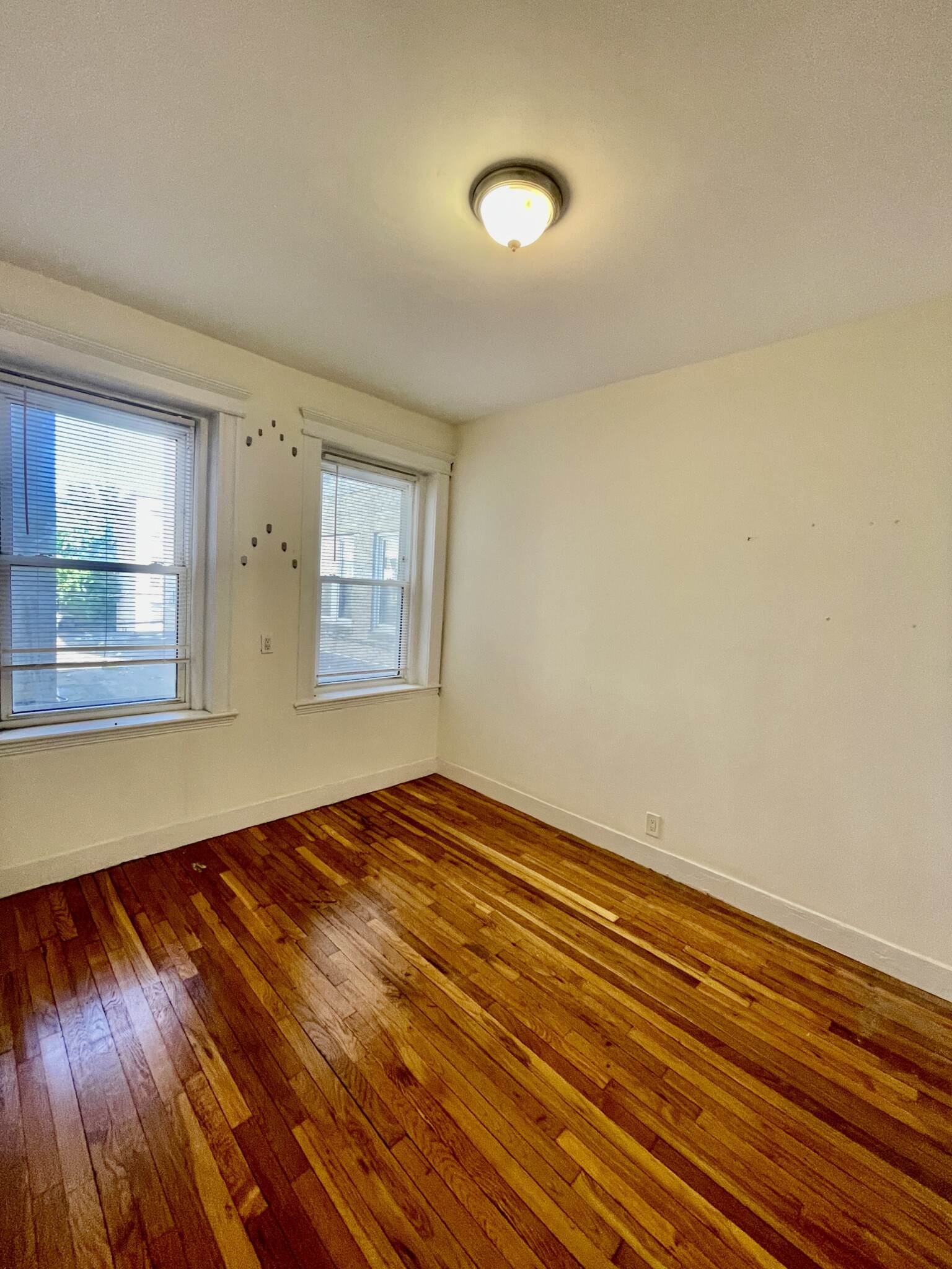 2 bed, 1 bath apartment for rent at 1637 Commonwealth Ave Unit 2, Brighton — photo 14 of 26