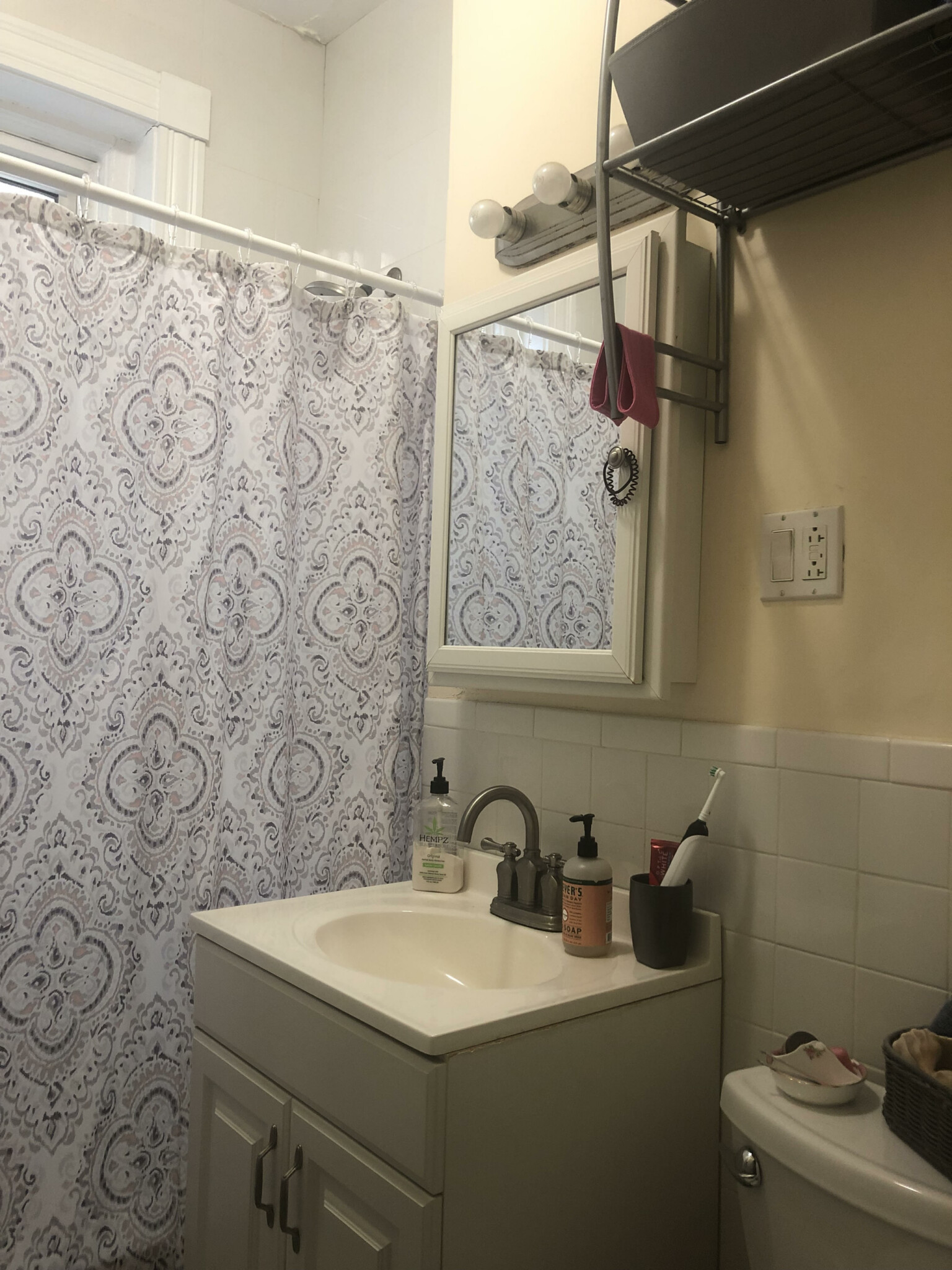 Studio bed, 1 bath apartment for rent at 1637 Commonwealth Ave Unit 5, Brighton — photo 13 of 18