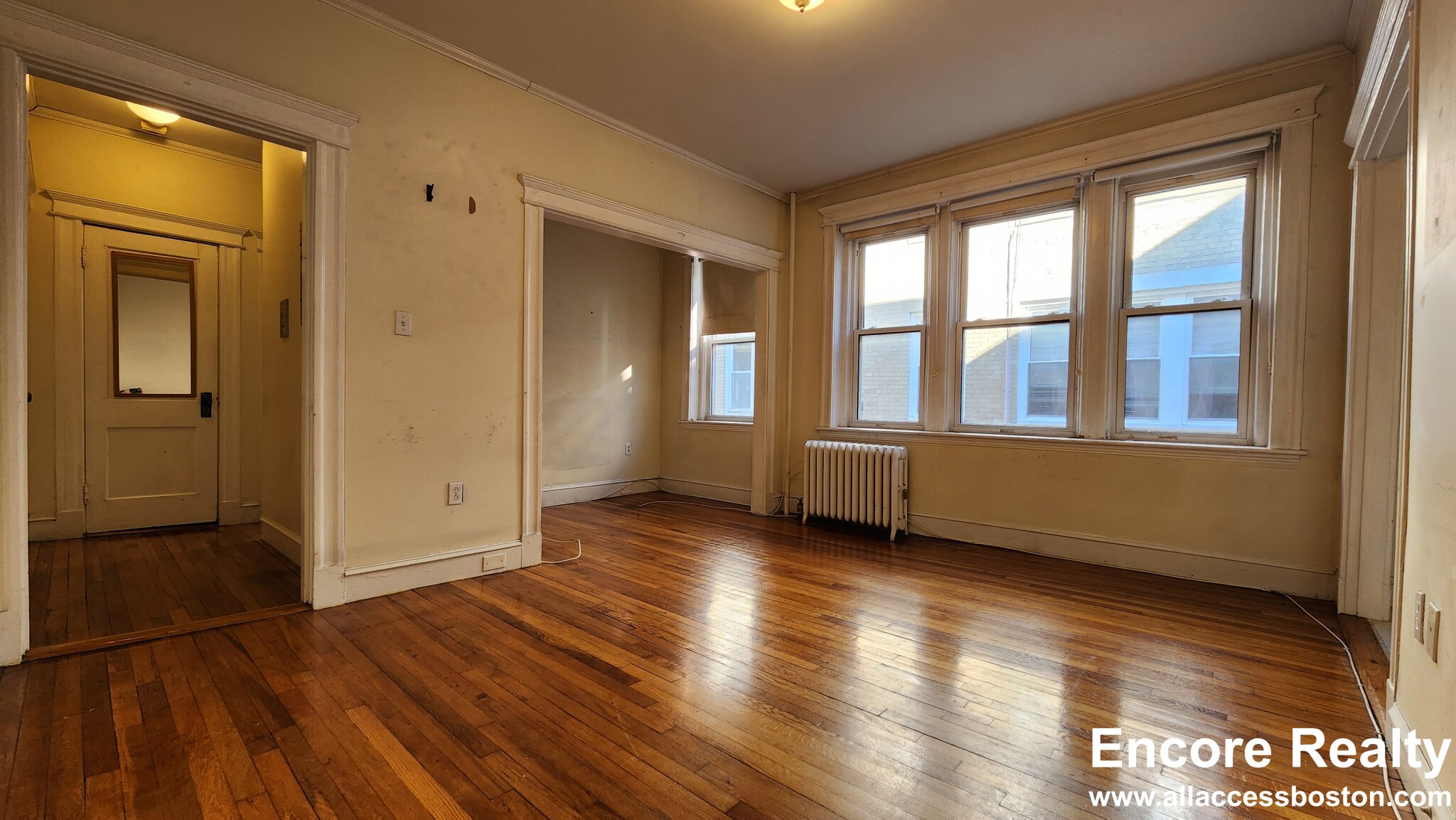 Studio bed, 1 bath apartment for rent at 1637 Commonwealth Ave Unit 9, Brighton — photo 1 of 23