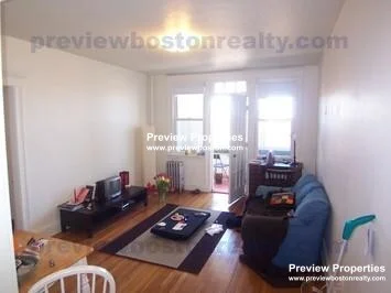 2 bed, 1 bath apartment for rent at 1638 Commonwealth Ave Unit 25P, Brighton