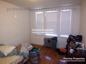 1 bed, 1 bath apartment for rent at 1638 Commonwealth Ave Unit 7P, Brighton — photo 7 of 9