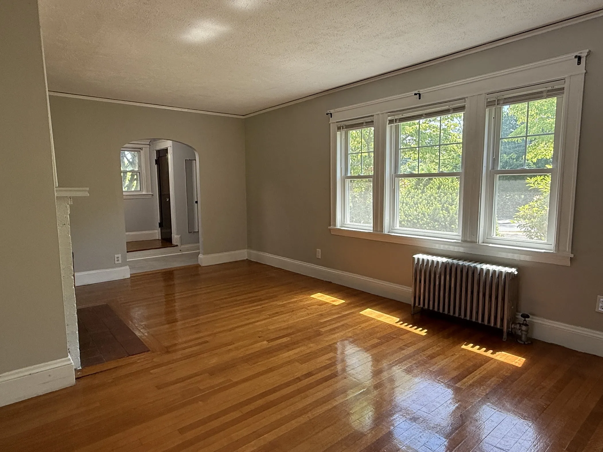3 bed, 2.5 bath apartment for rent at 1639 Washington St Unit 1, West Newton — photo 13 of 18