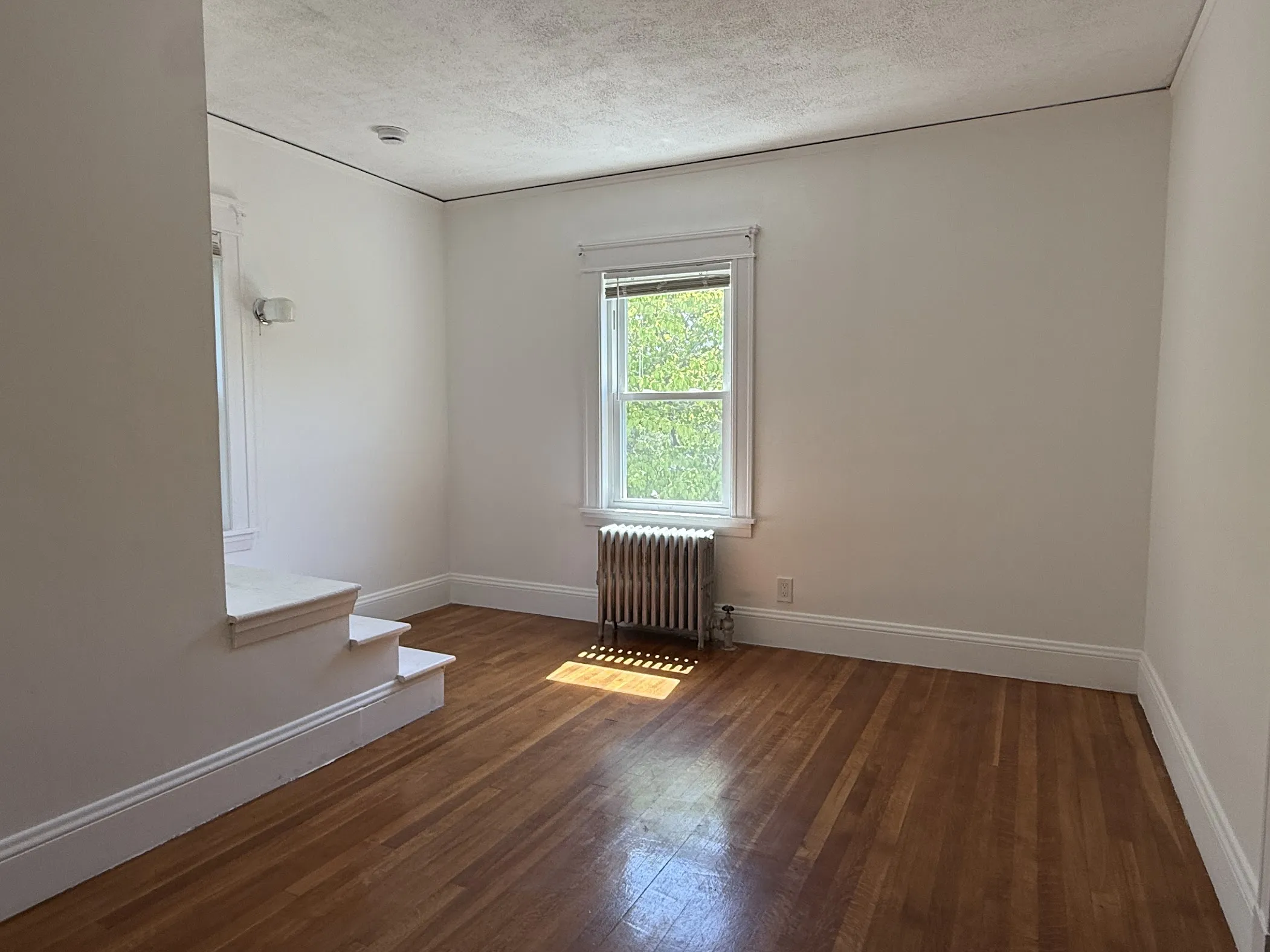 3 bed, 2.5 bath apartment for rent at 1639 Washington St Unit 1, West Newton — photo 3 of 18