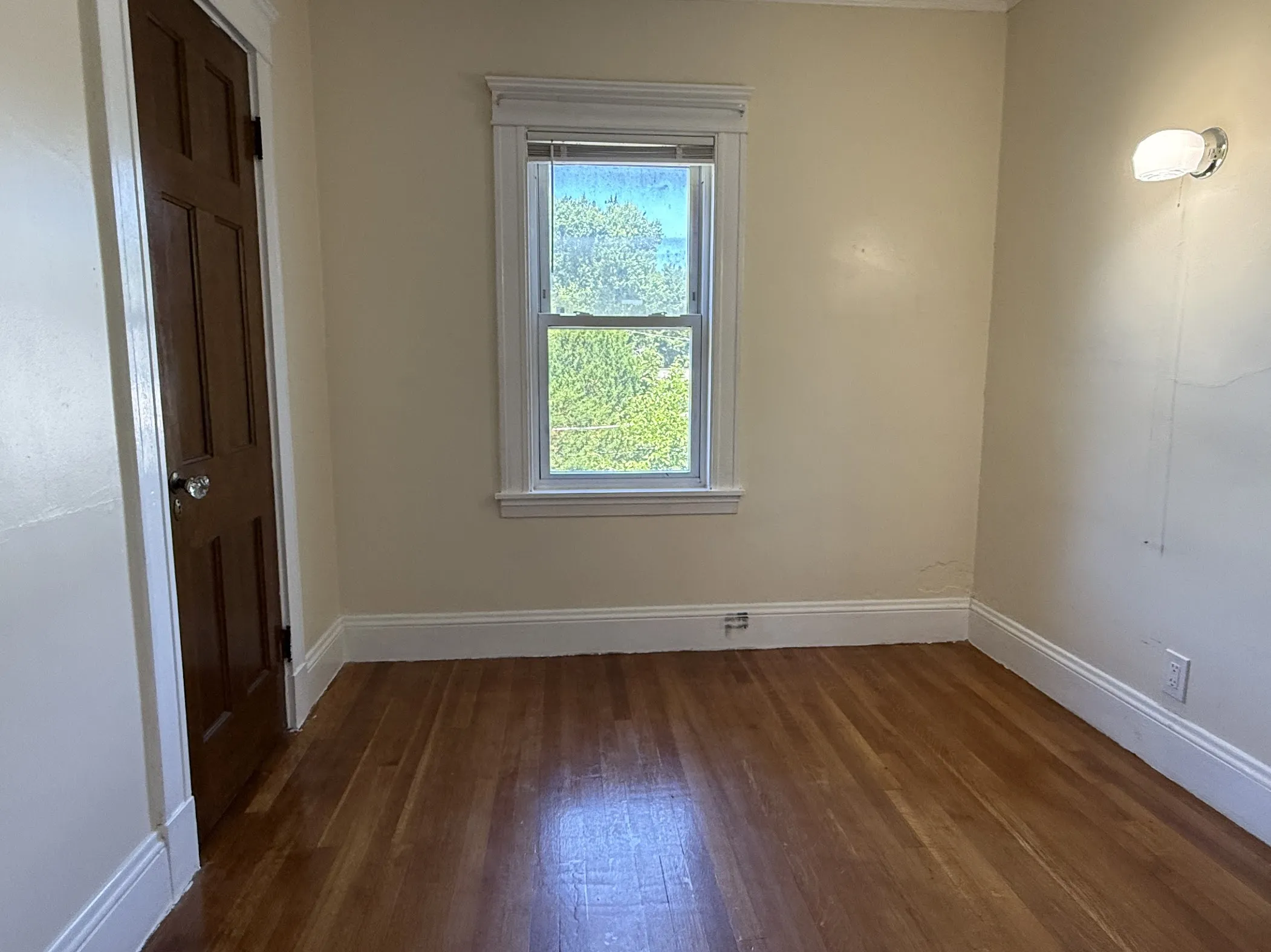 3 bed, 2.5 bath apartment for rent at 1639 Washington St Unit 1, West Newton — photo 2 of 18