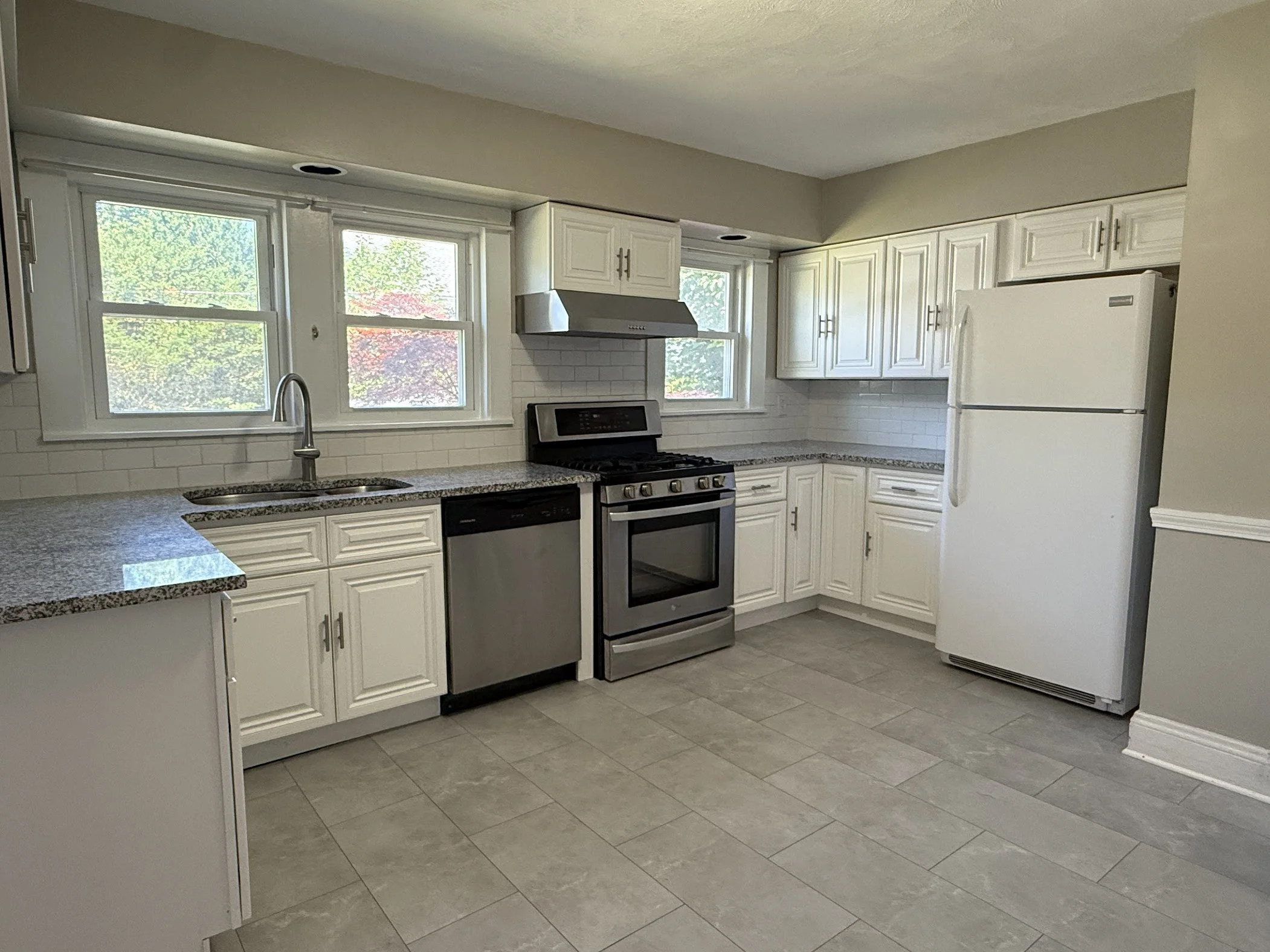 3 bed, 2.5 bath apartment for rent at 1639 Washington St Unit 1, West Newton — photo 18 of 18