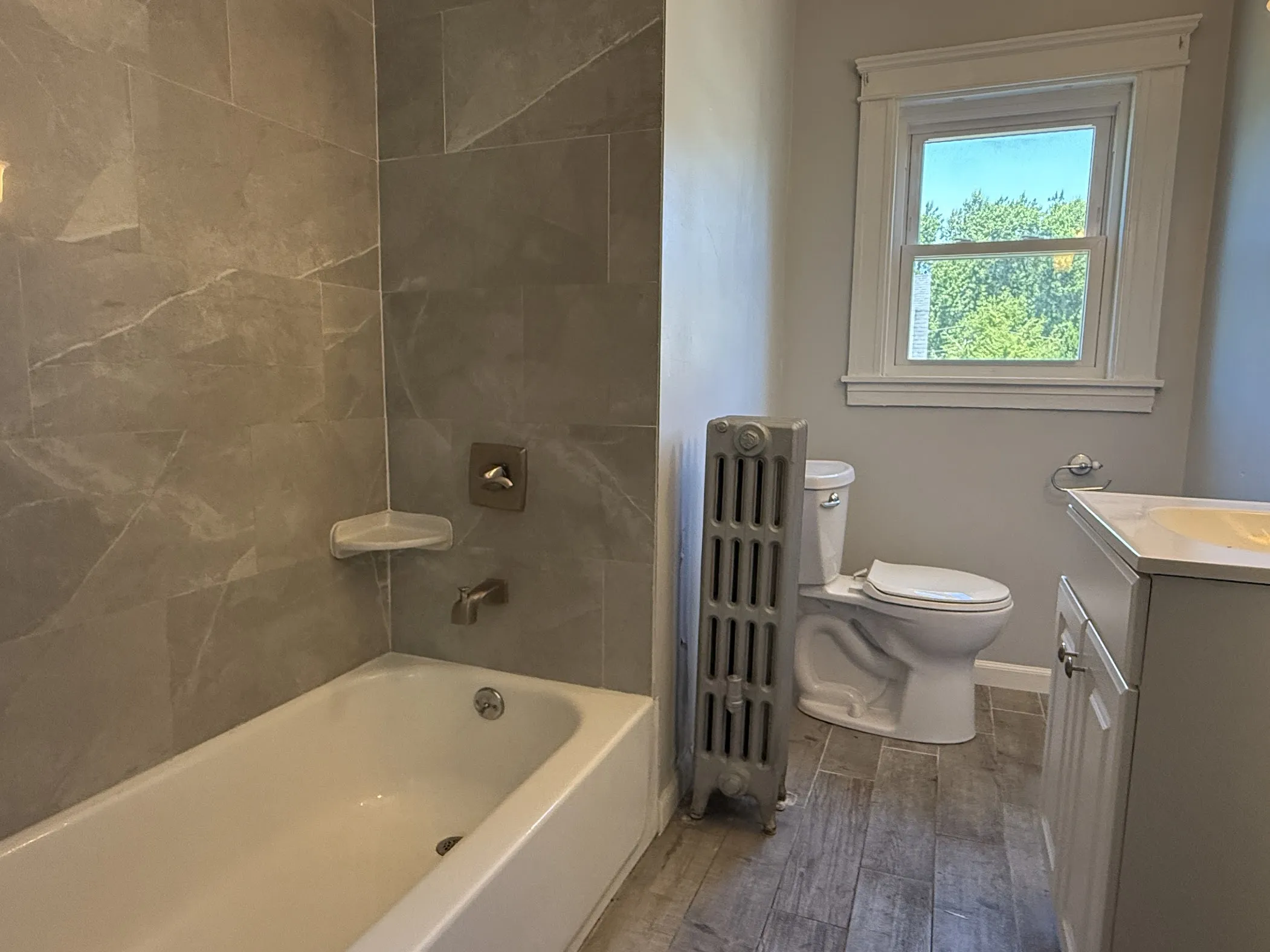 3 bed, 2.5 bath apartment for rent at 1639 Washington St Unit 1, West Newton — photo 5 of 18