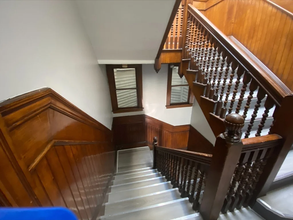 1 bed, 1 bath apartment for rent at 164-166 Washington Ave Unit 6, Bellingham Square — photo 8 of 9