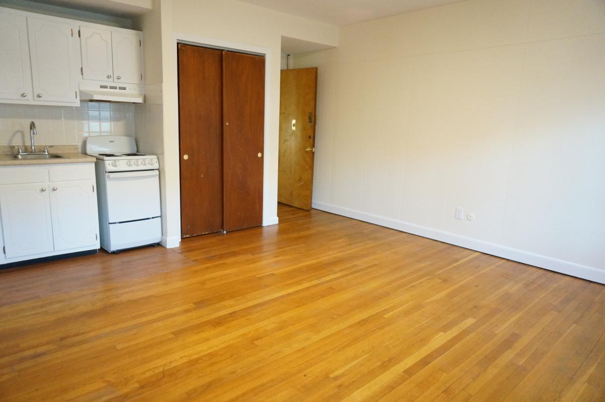 1 bed, 1 bath apartment for rent at 164 Beacon St Unit 01, Back Bay — photo 5 of 10