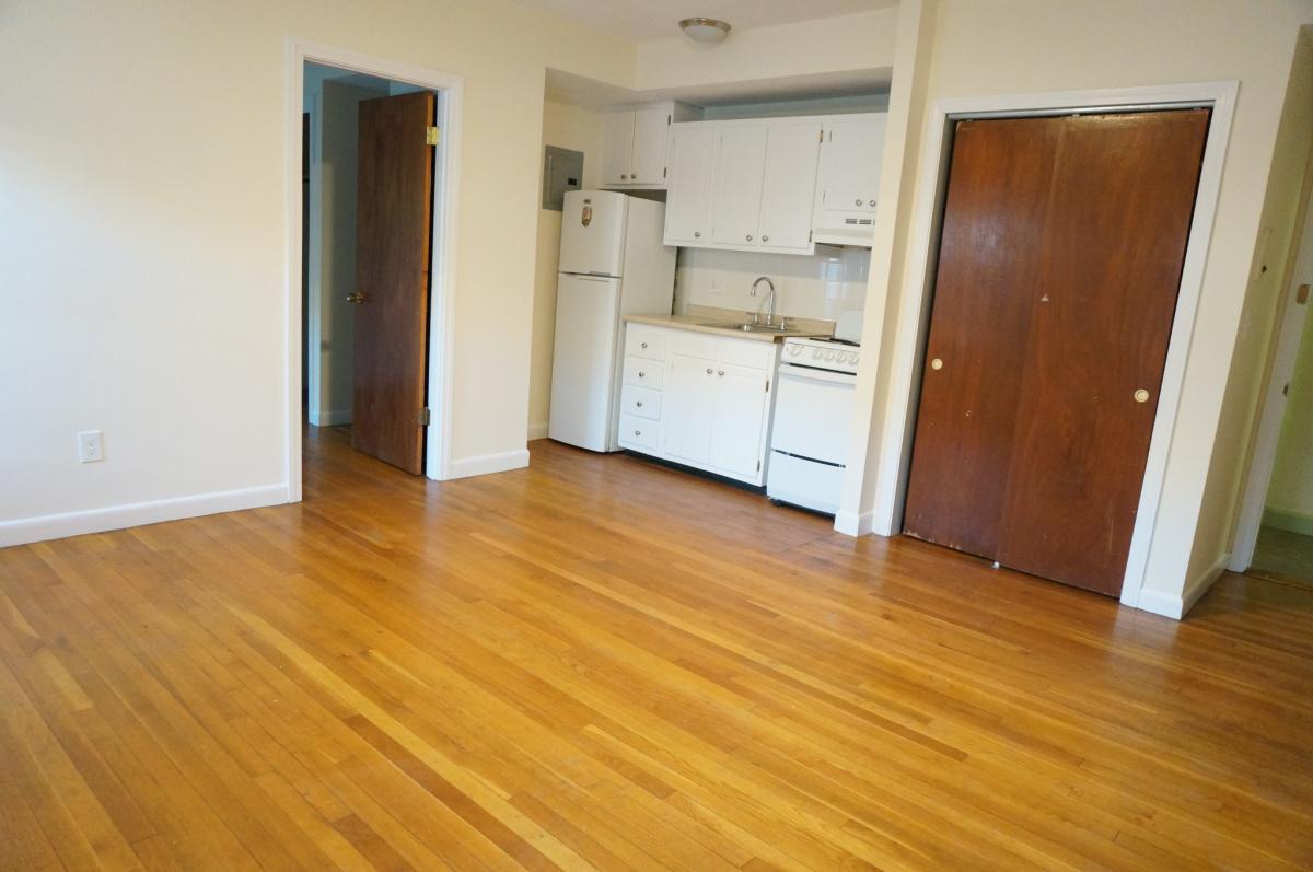 1 bed, 1 bath apartment for rent at 164 Beacon St Unit 01, Back Bay