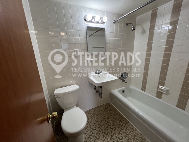 1 bed, 1 bath apartment for rent at 164 Beacon St Unit 2A, Back Bay — photo 11 of 14