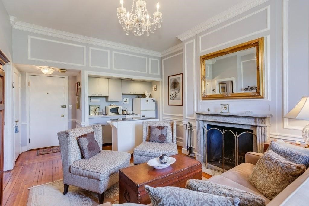 1 bed, 1 bath apartment for rent at 164 Beacon St Unit 6, Back Bay