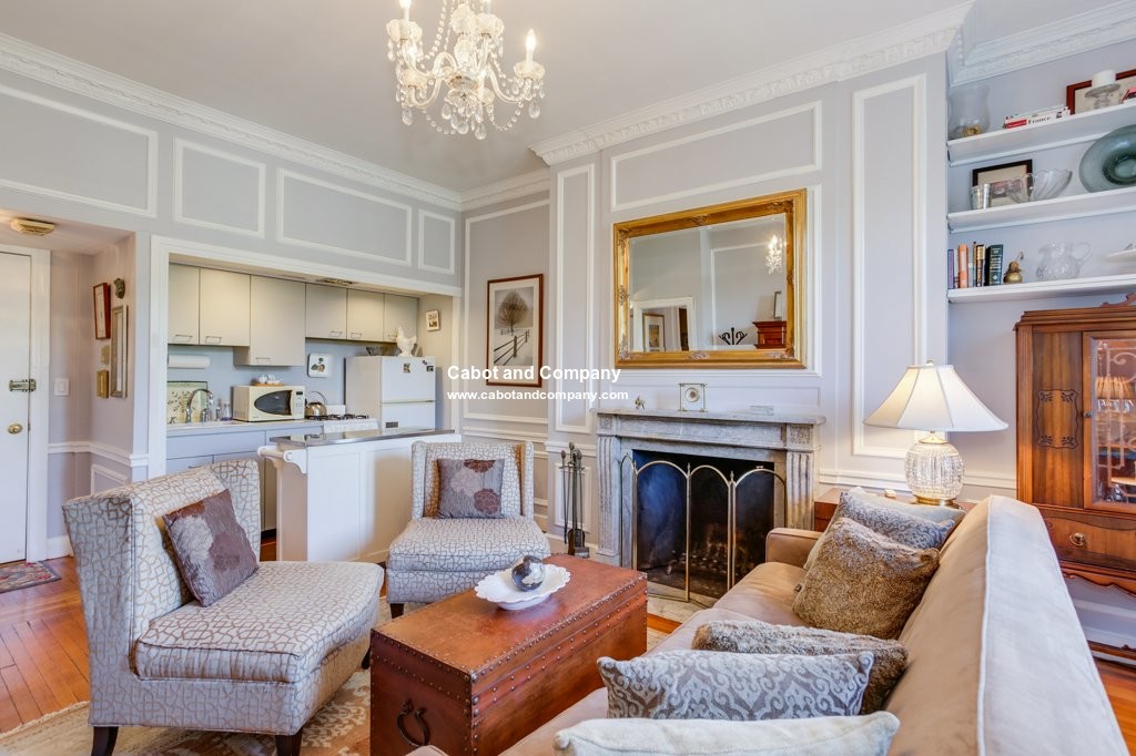1 bed, 1 bath apartment for rent at 164 Beacon St Unit 6A, Back Bay