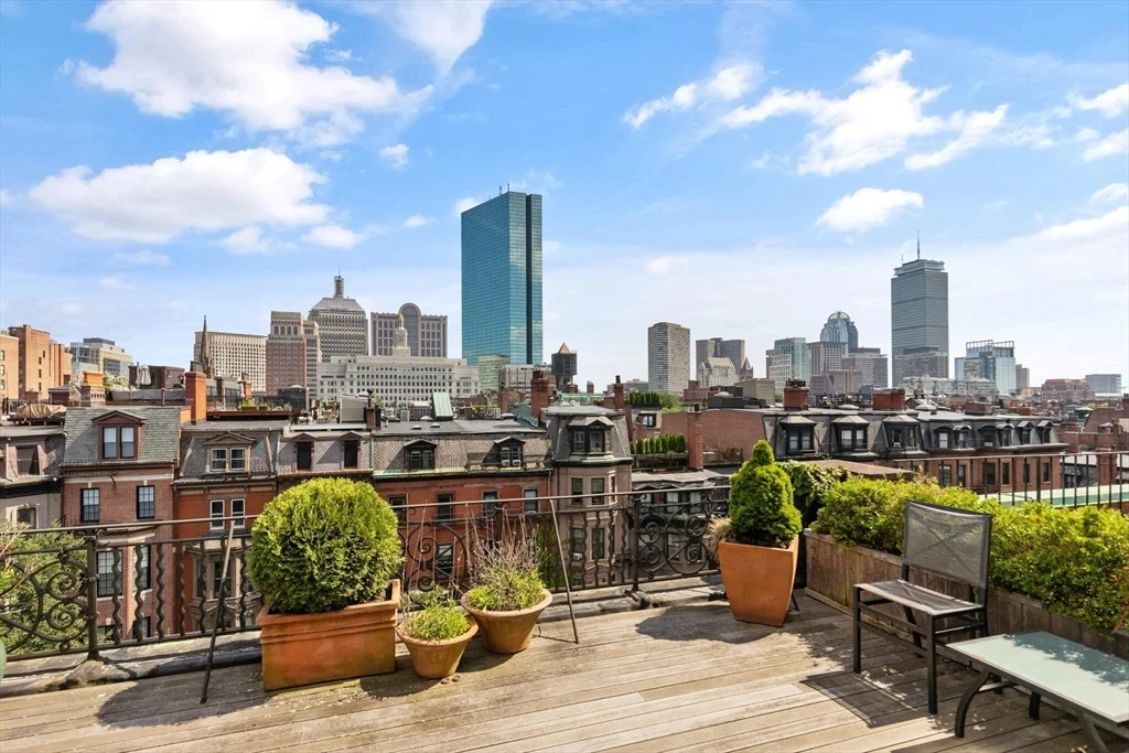 3 bed, 2 bath apartment for rent at 164 Beacon St Unit 9/10, Back Bay — photo 16 of 19
