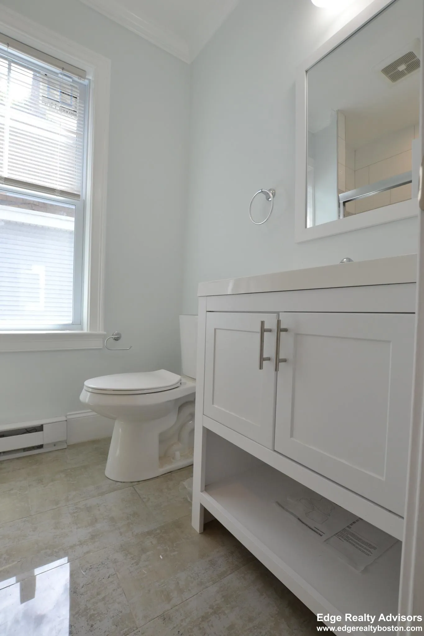 4 bed, 3.5 bath apartment for rent at 164 Bigelow St Unit 1, Oak Square — photo 5 of 17