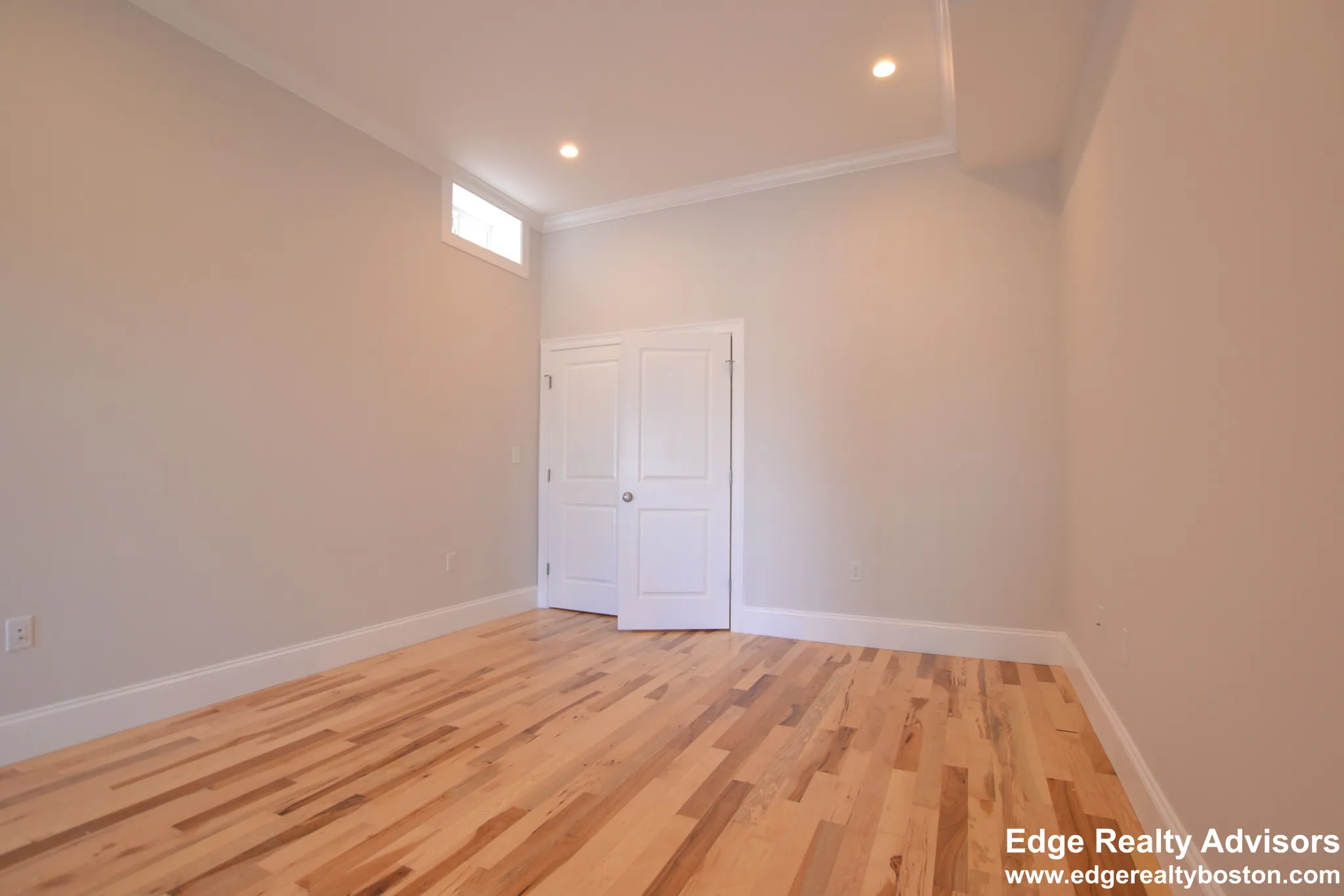 4 bed, 3.5 bath apartment for rent at 164 Bigelow St Unit 1, Oak Square — photo 11 of 17