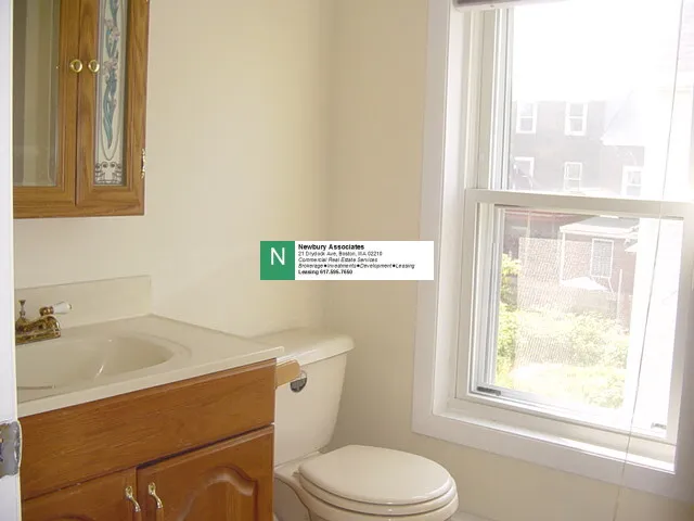 3 bed, 1.5 bath apartment for rent at 164 Bowen St Unit 1, South Boston — photo 3 of 5