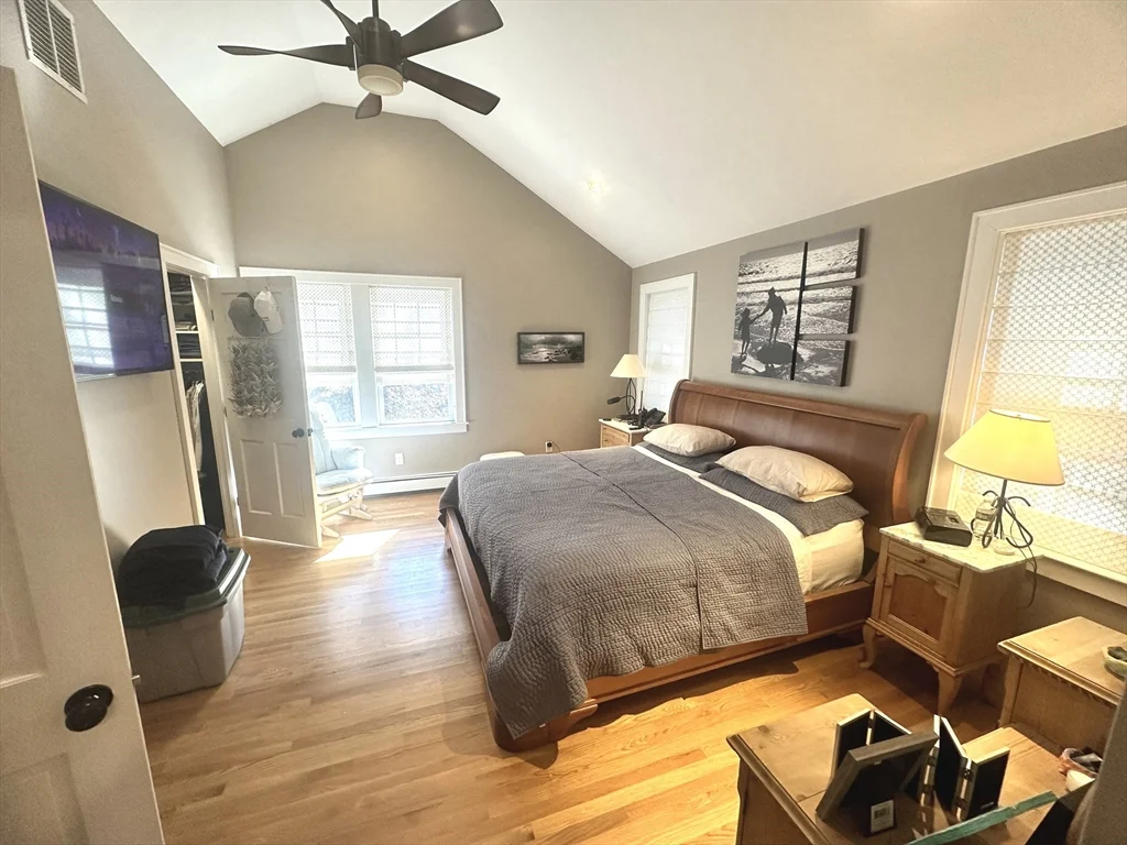 4 bed, 2 bath apartment for rent at 164 Florence Rd Unit -, Waltham — photo 7 of 19
