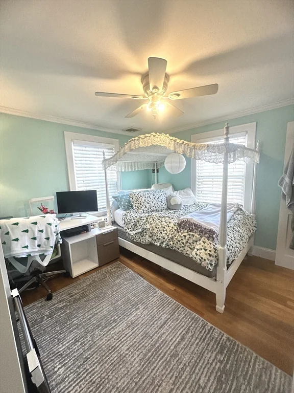 4 bed, 2 bath apartment for rent at 164 Florence Rd Unit -, Waltham — photo 13 of 19