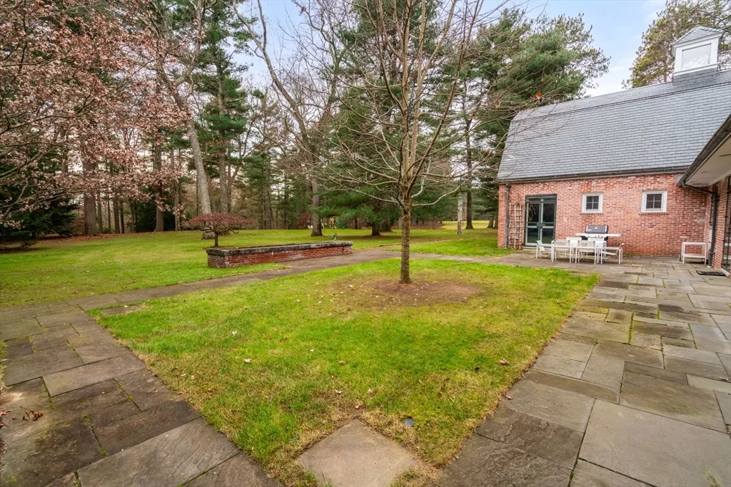 6 bed, 3 bath apartment for rent at 164 Forest St Unit 164, Sherborn — photo 27 of 32