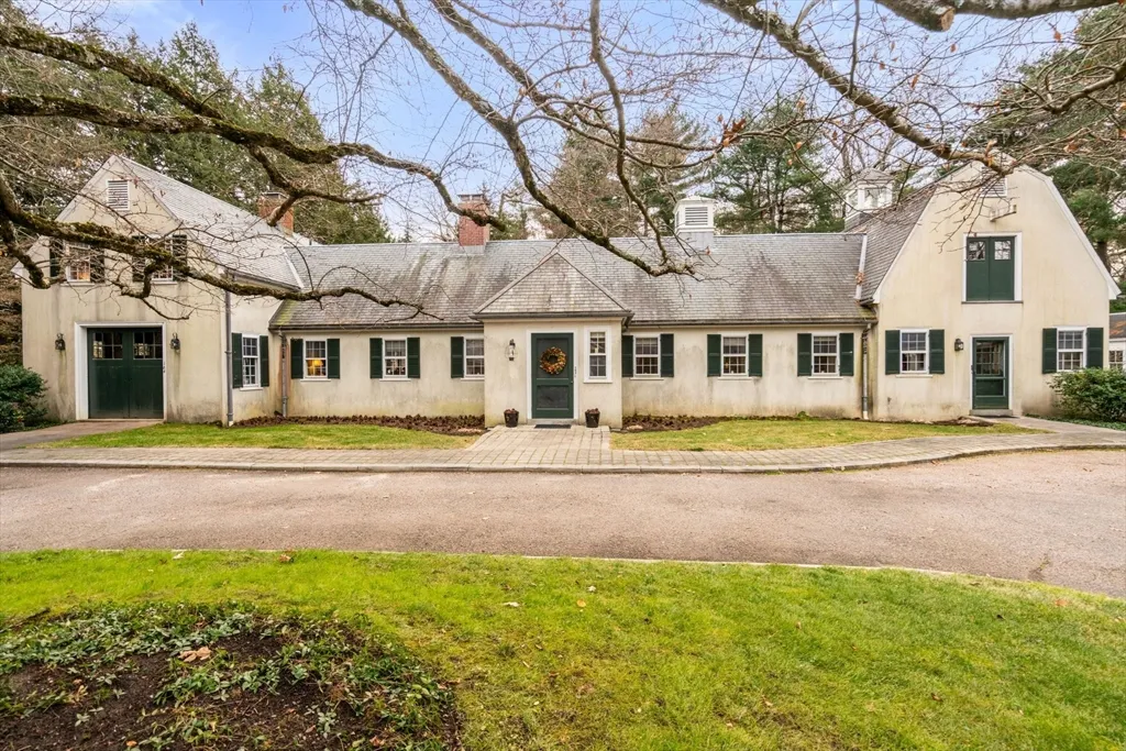 6 bed, 3 bath apartment for rent at 164 Forest St Unit 164, Sherborn — photo 3 of 32