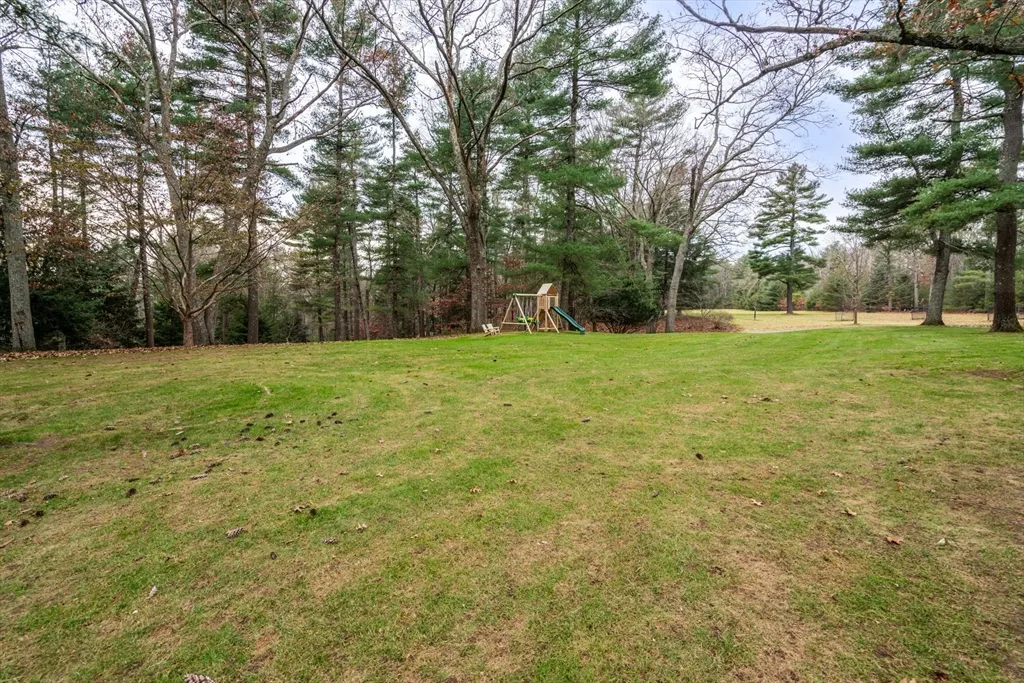 6 bed, 3 bath apartment for rent at 164 Forest St Unit 164, Sherborn — photo 28 of 32