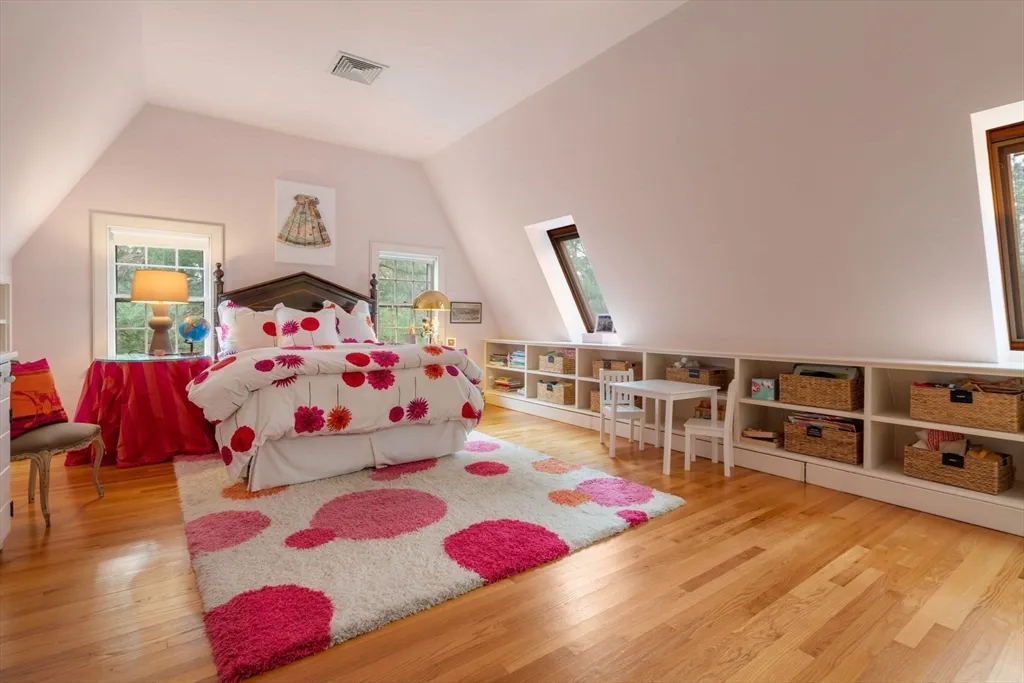 6 bed, 3 bath apartment for rent at 164 Forest St Unit 164, Sherborn — photo 18 of 32