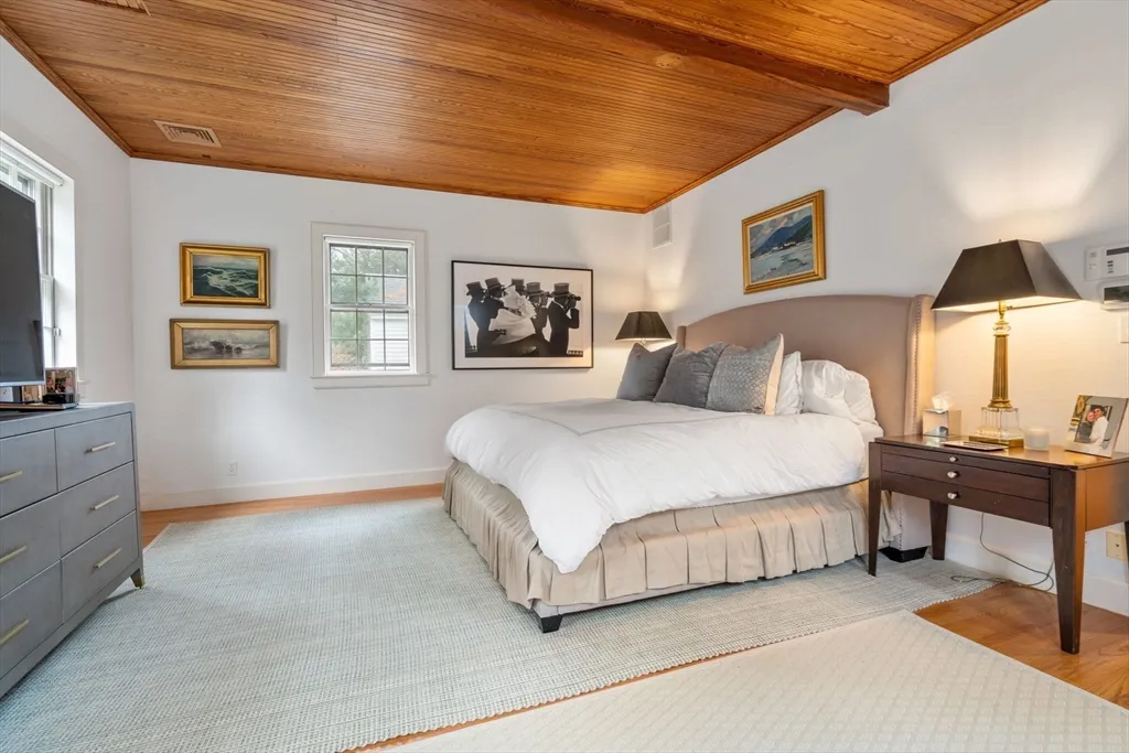 6 bed, 3 bath apartment for rent at 164 Forest St Unit 164, Sherborn — photo 15 of 32