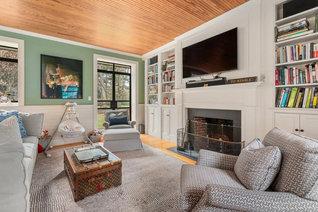 6 bed, 3 bath apartment for rent at 164 Forest St Unit 164, Sherborn — photo 12 of 32