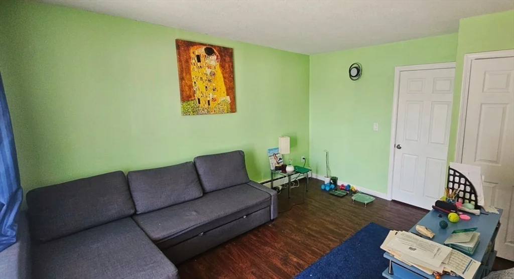 2 bed, 1 bath apartment for rent at 164 Galen St Unit 25, Watertown — photo 2 of 7