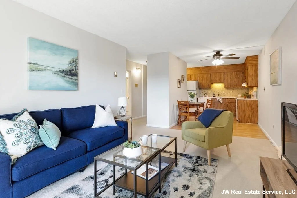 1 bed, 1 bath apartment for rent at 164 Galen St Unit 46, Watertown — photo 3 of 15