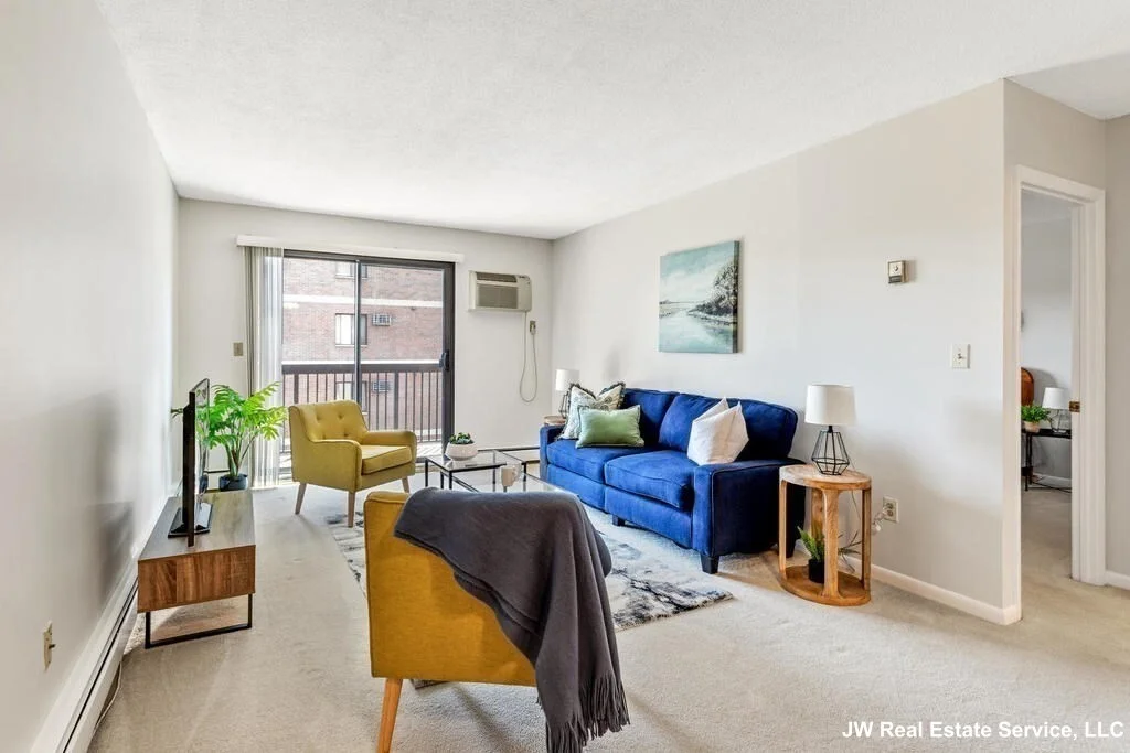 1 bed, 1 bath apartment for rent at 164 Galen St Unit 46, Watertown — photo 2 of 15