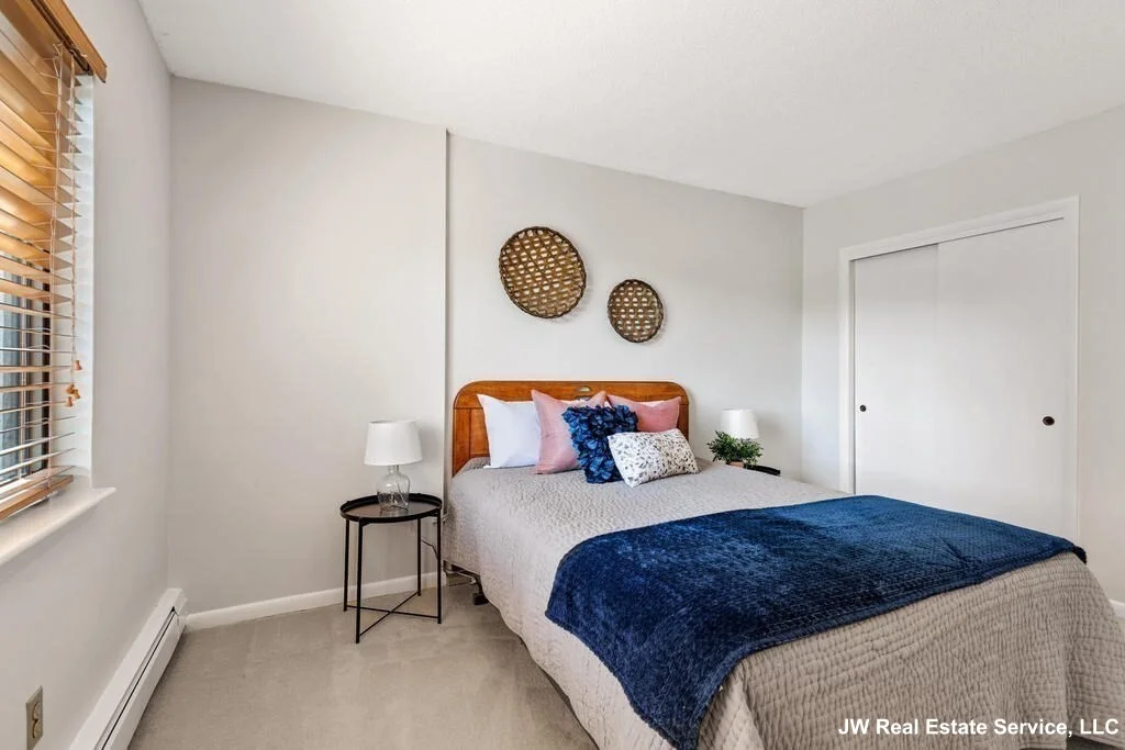 1 bed, 1 bath apartment for rent at 164 Galen St Unit 46, Watertown — photo 6 of 15