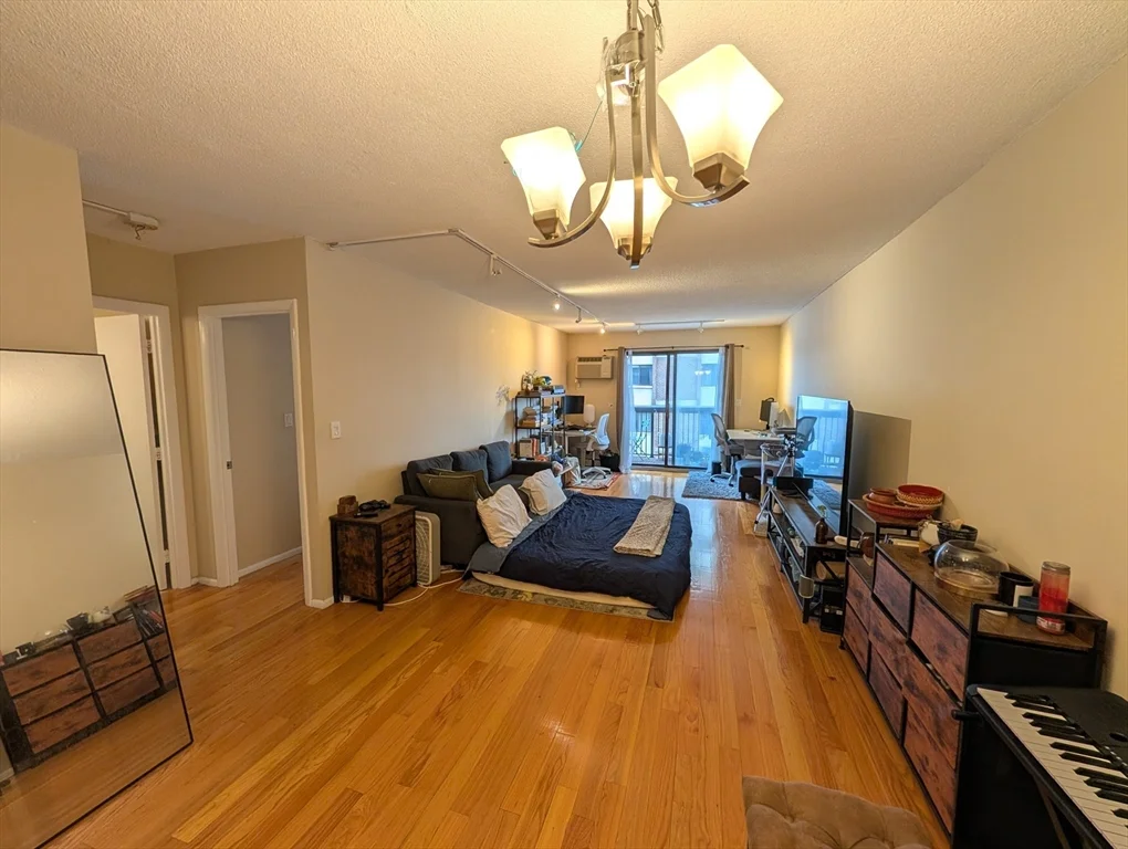 1 bed, 1 bath apartment for rent at 164 Galen St Unit 47, Watertown — photo 2 of 11