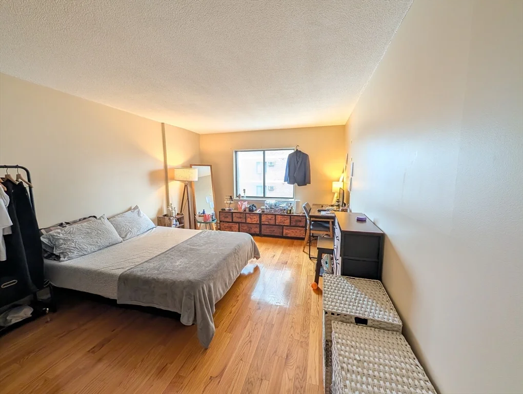 1 bed, 1 bath apartment for rent at 164 Galen St Unit 47, Watertown — photo 1 of 11