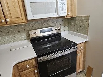 2 bed, 1 bath apartment for rent at 164 Galen St Unit 68, Watertown — photo 8 of 14