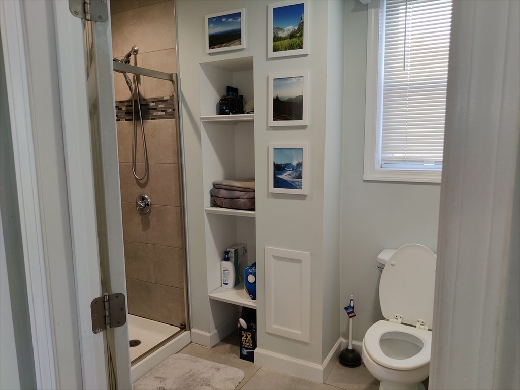 3 bed, 1 bath apartment for rent at 164 Gove St Unit 3, East Boston — photo 13 of 13