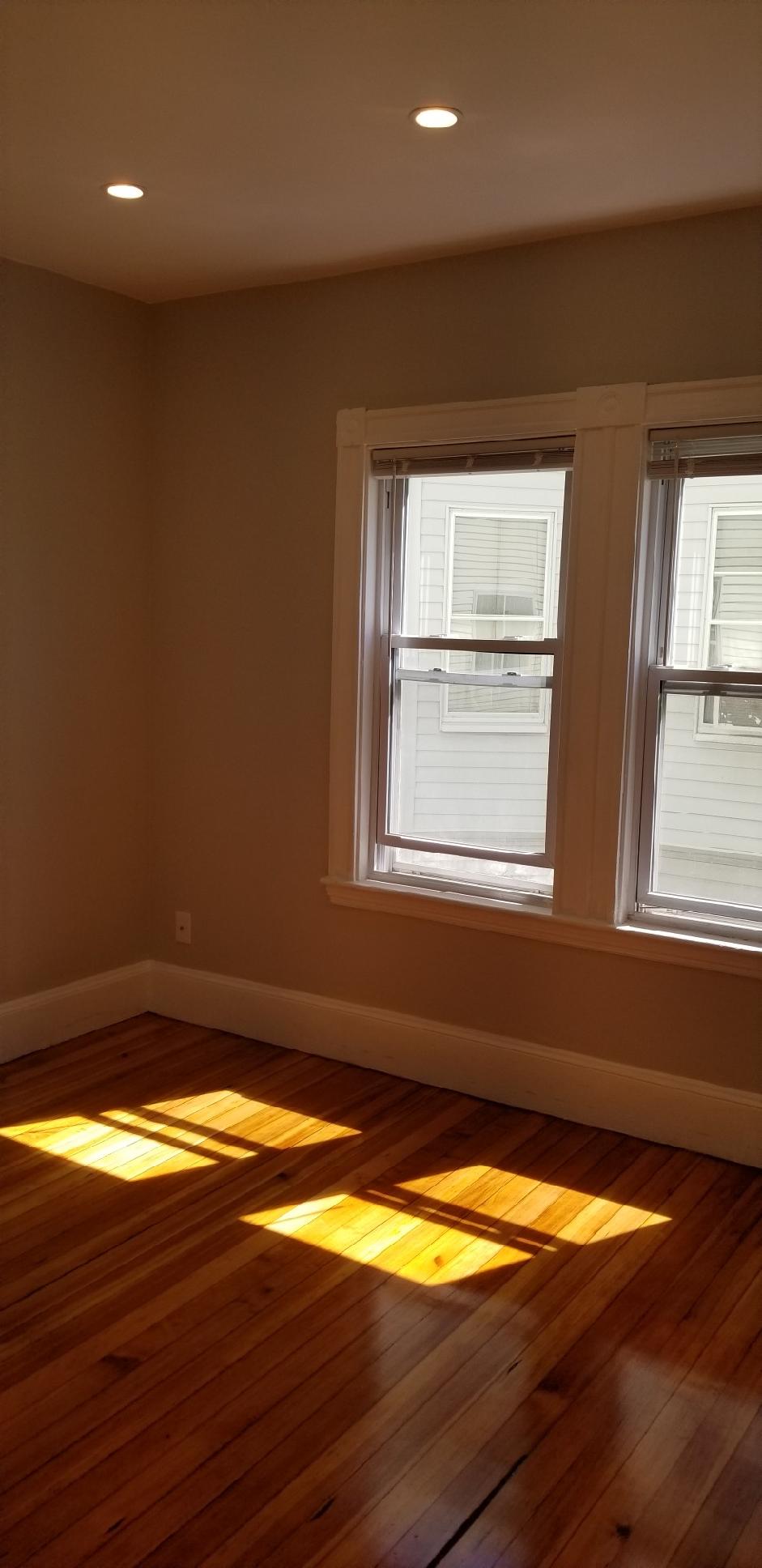 4 bed, 2 bath apartment for rent at 164 Hyde Park Ave Unit 2, Jamaica Plain — photo 8 of 14