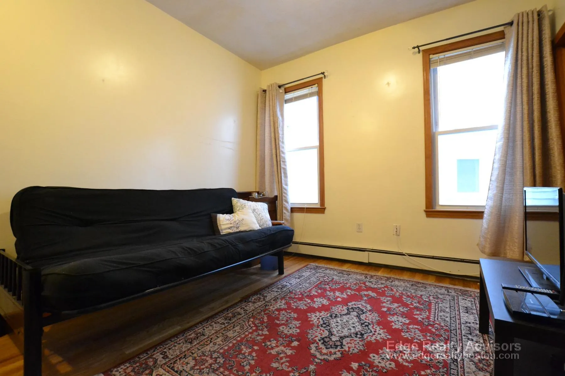 3 bed, 1.5 bath apartment for rent at 164 Kelton St Unit 2, Brighton — photo 6 of 8
