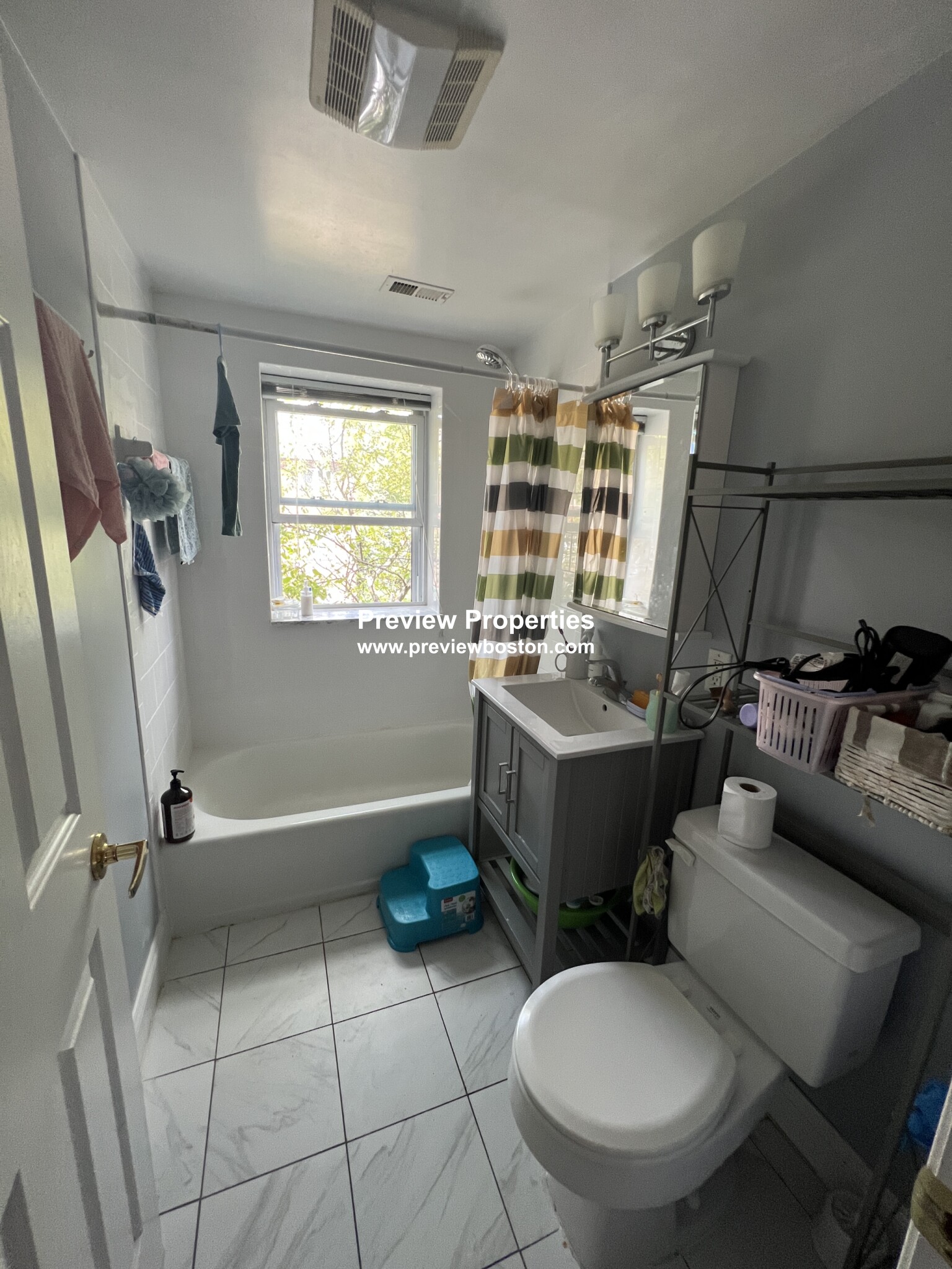 3 bed, 2 bath apartment for rent at 164 Newton St Unit 3, Brighton — photo 8 of 14