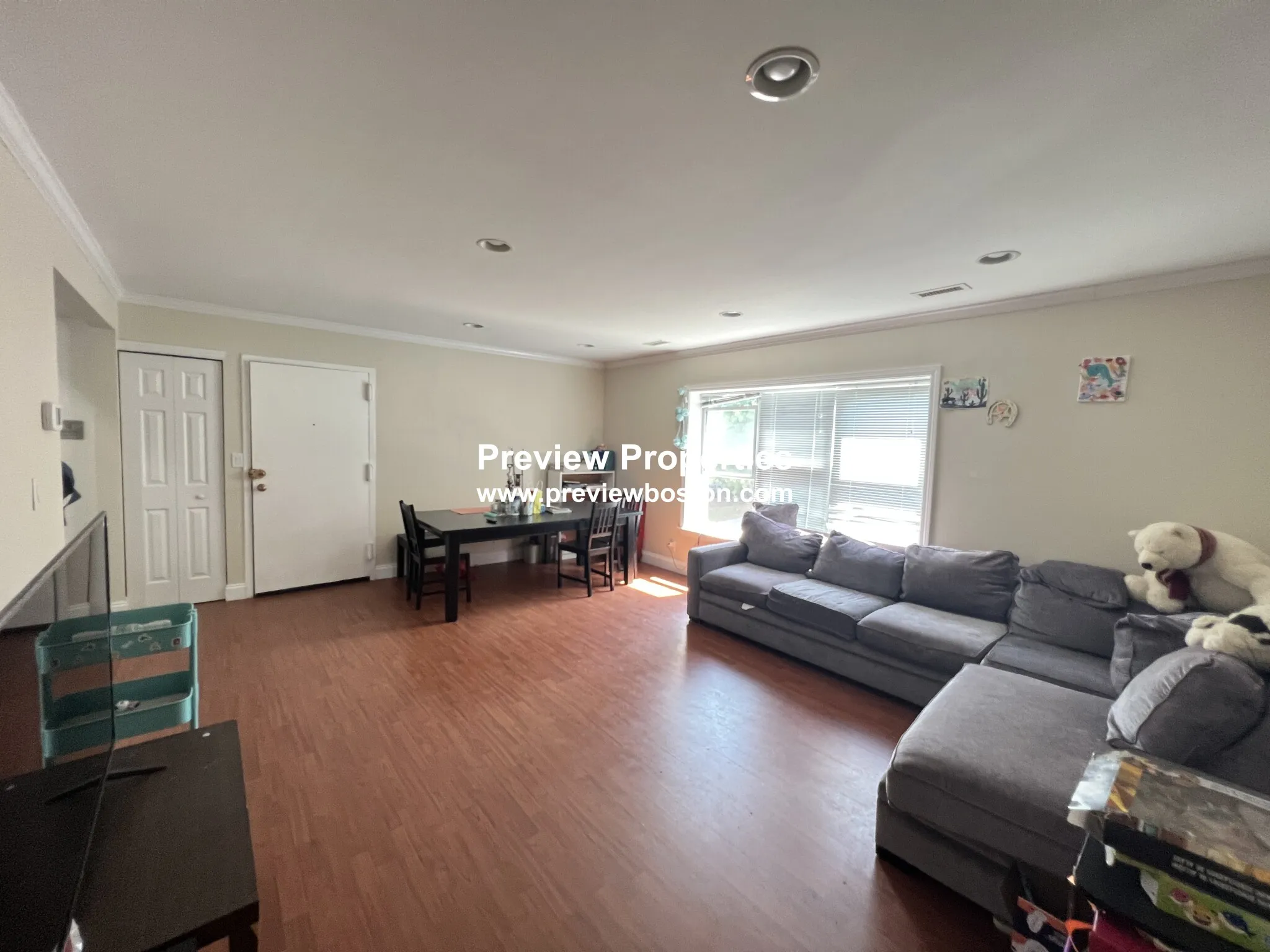 3 bed, 2 bath apartment for rent at 164 Newton St Unit 3P, Brighton